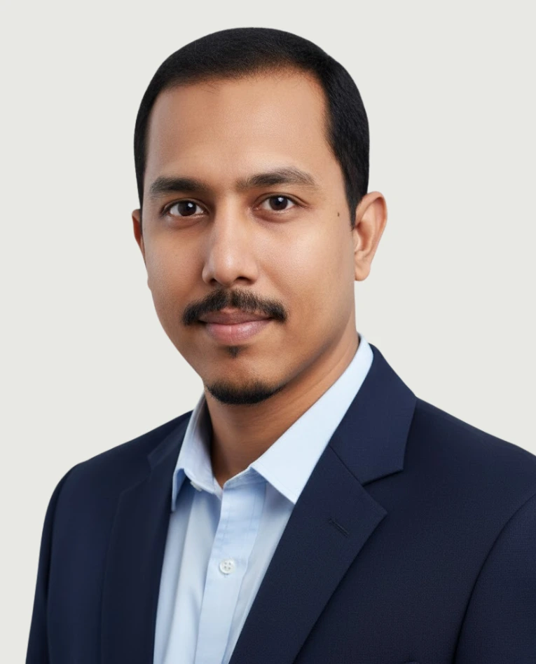 UI/UX & Graphics Designer